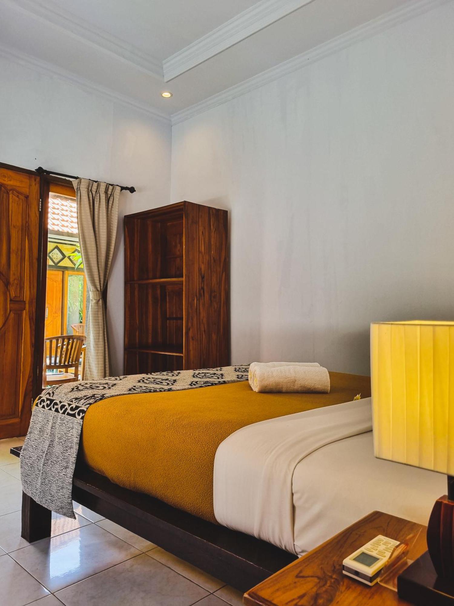 Hokita Home Stay Nusa Lembongan  Exterior photo
