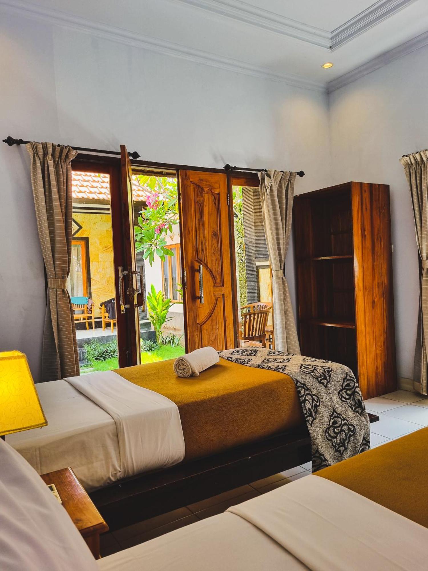 Hokita Home Stay Nusa Lembongan  Exterior photo